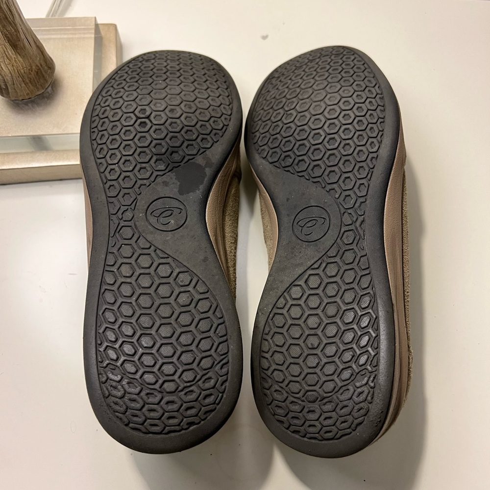 Easyspirit e360 tan suede slip on shoes size 9 - Picture 7 of 9